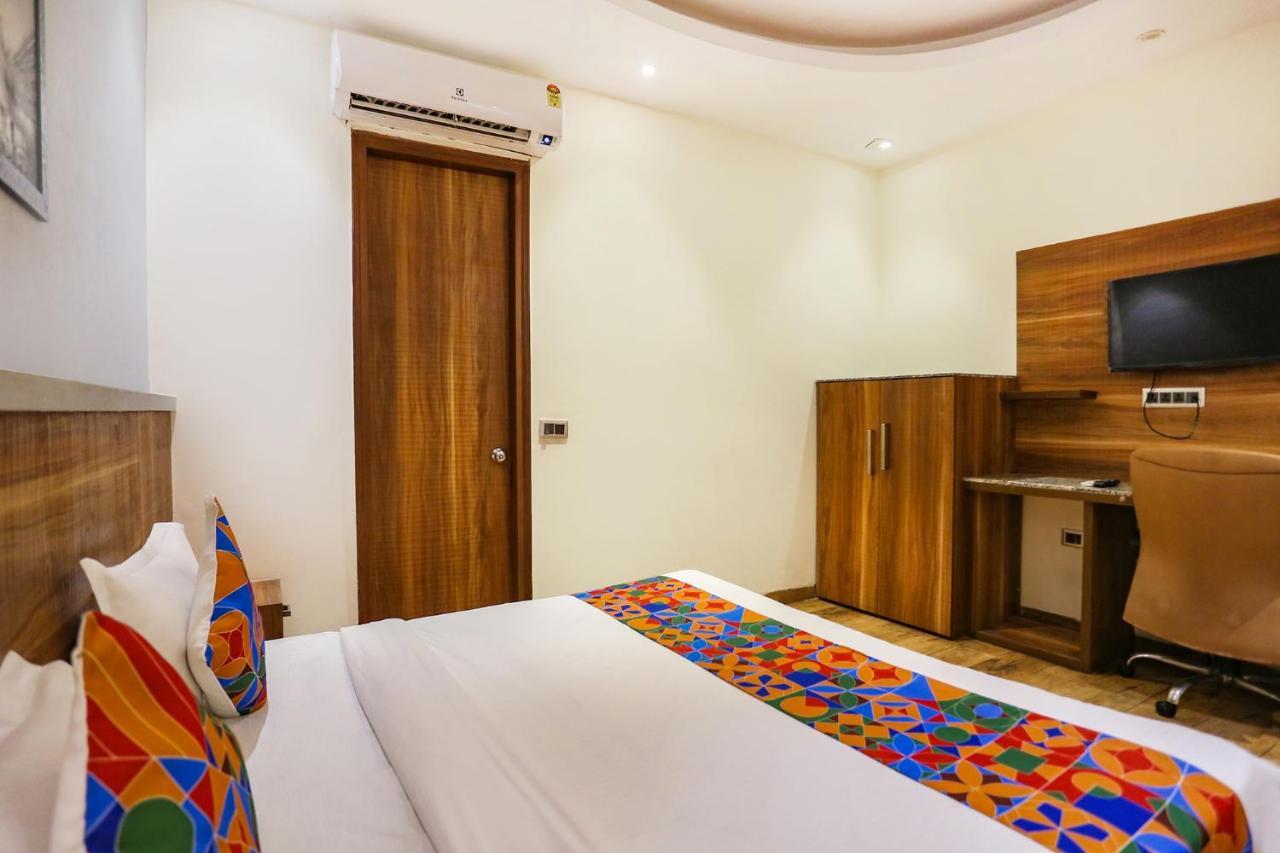 Fabhotel Royal Touch Patel Nagar Hotel New Delhi