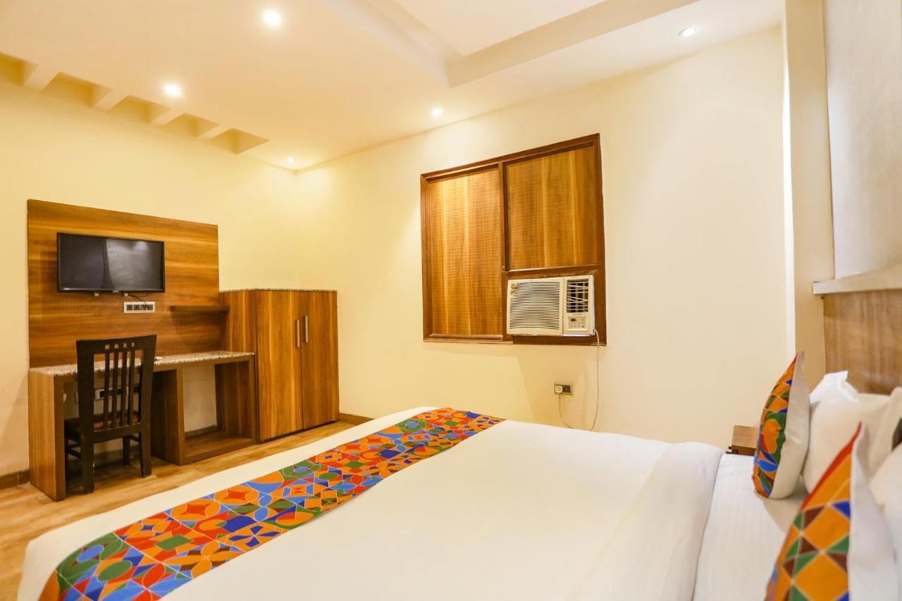 Fabhotel Royal Touch Patel Nagar Hotel New Delhi